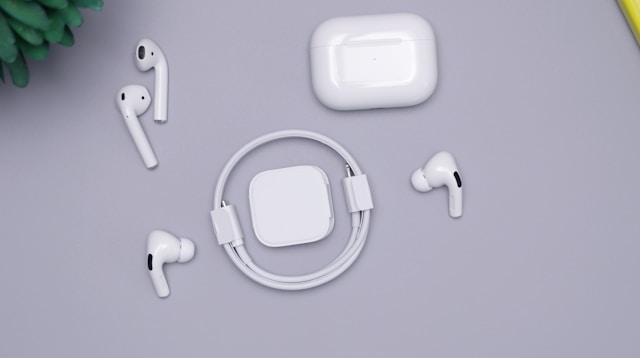 Air Pods Review Canada Header